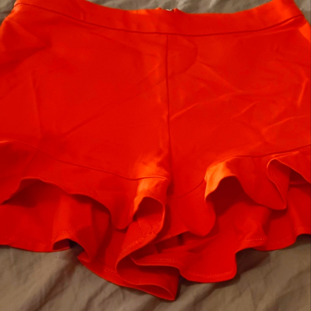 ZARA SHORTS